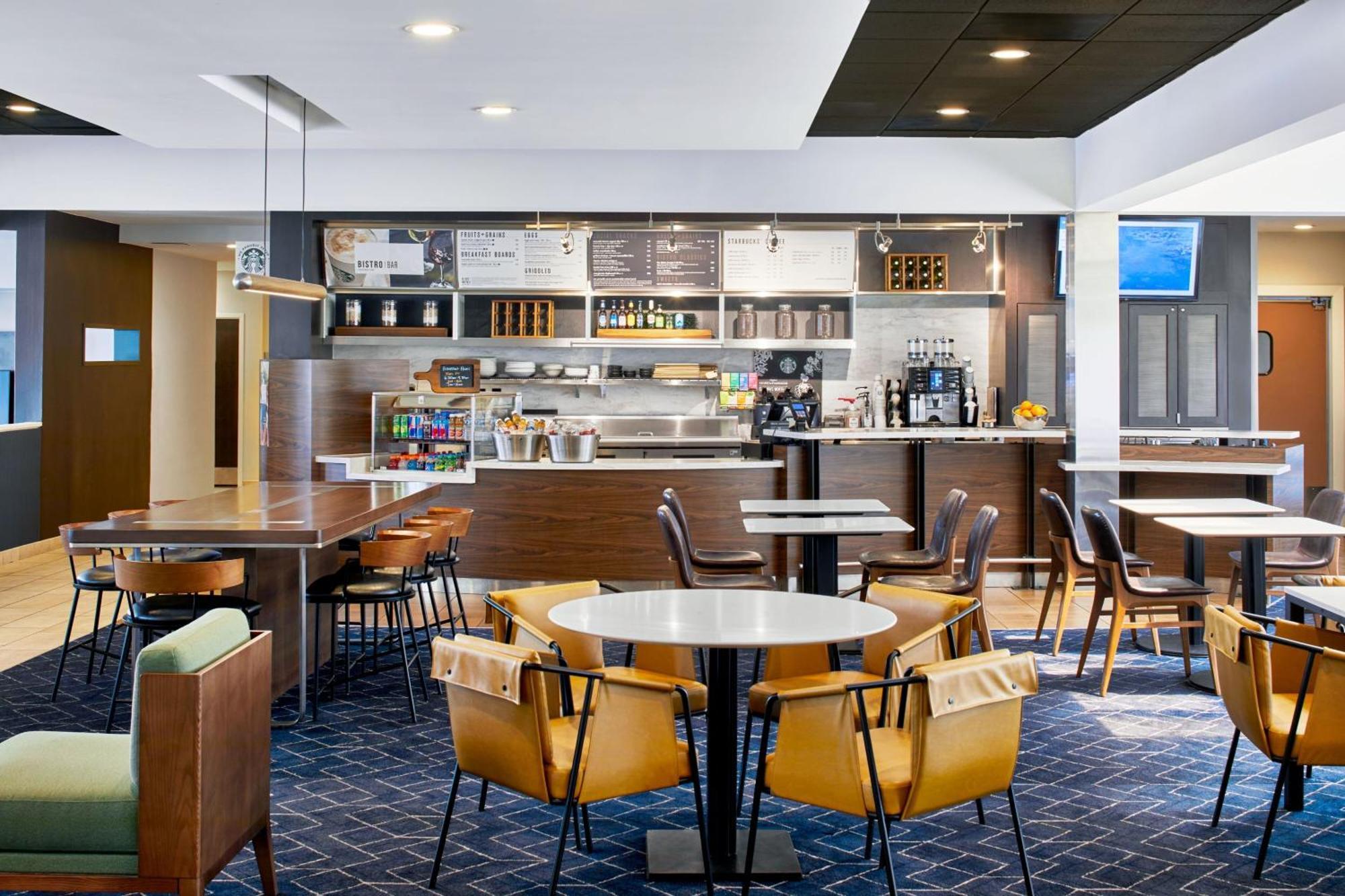 Hotel Courtyard By Marriott Memphis Airport Exterior foto