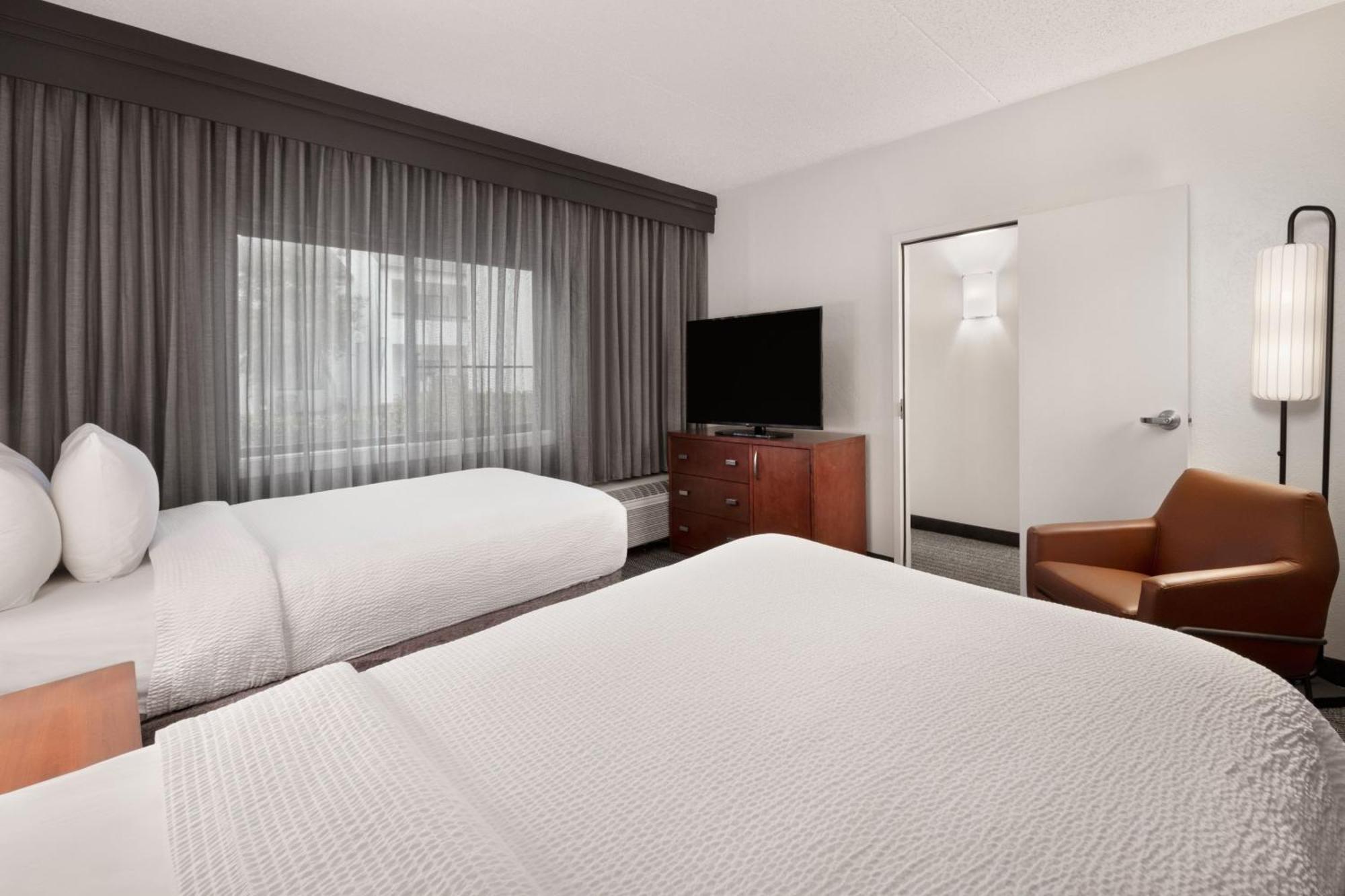 Hotel Courtyard By Marriott Memphis Airport Exterior foto