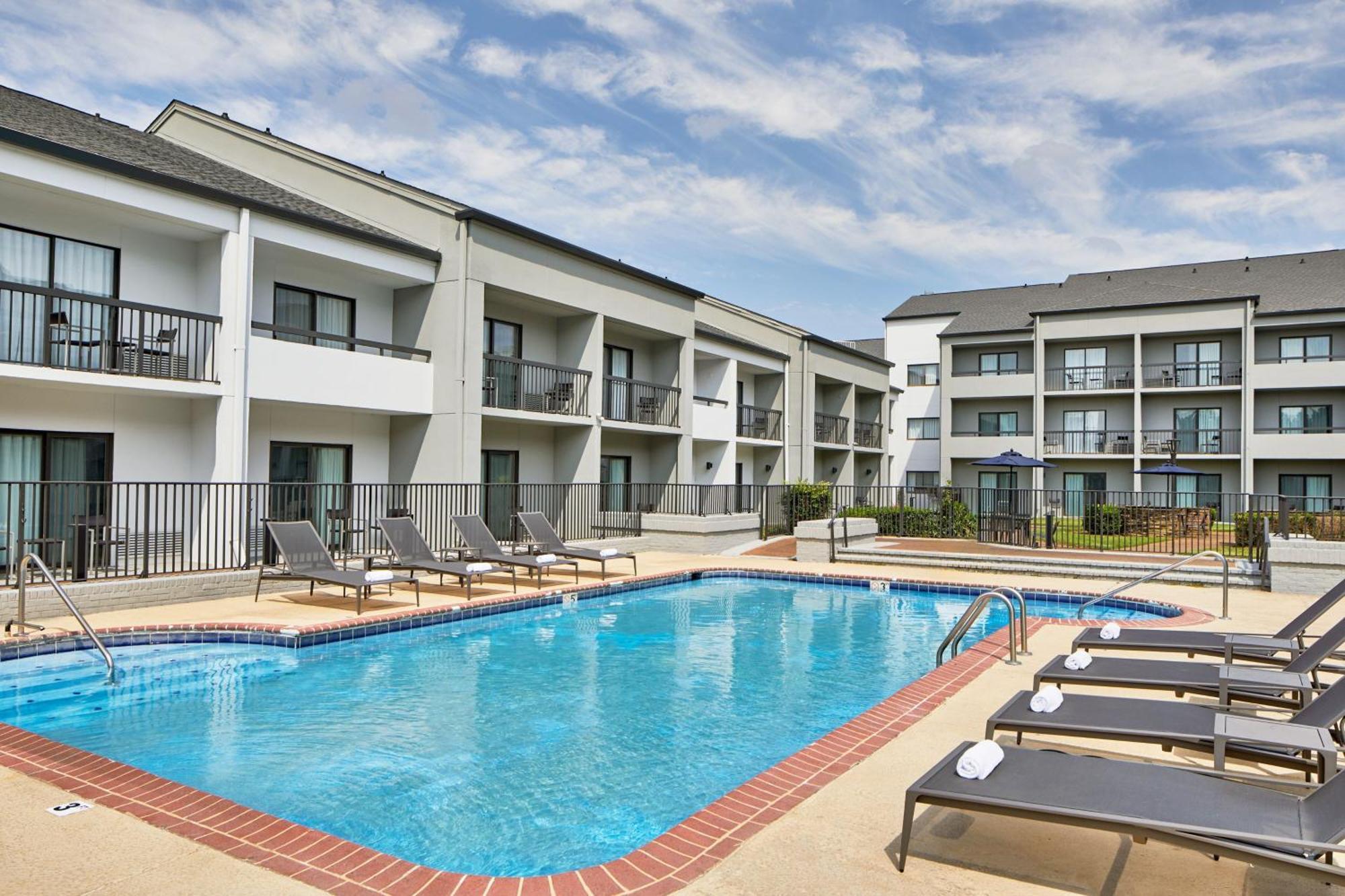 Hotel Courtyard By Marriott Memphis Airport Exterior foto